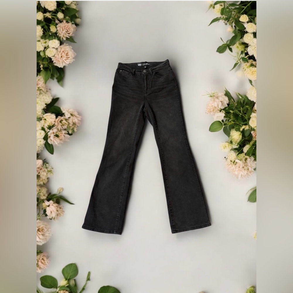DG2 by Diane Gilman - Women’s Black Jeans - Stretch Fabric - Size 4